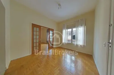 Casa à venda com 180,00m² e 3 quartos em tijuca, rio de janeiro - rj