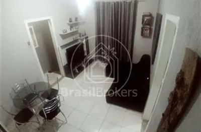 Apartamento à venda com 74,00m² e 2 quartos em são cristóvão, rio de janeiro - rj