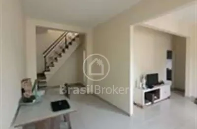 More em um duplex espaçoso e aconchegante no grajaú!