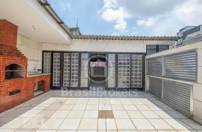 Imóvel à venda 3 quartos, 2 banheiros e varanda no bairro da praça da bandeira