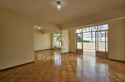 Cobertura linear tipo casa em localização maravilhosa