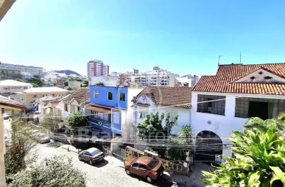Tijuca na rua dos araujo! 4 quartos e 2 vagas de garagem