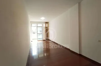 Apartamento 2 quartos (sendo 1 suíte) + 2 vagas de garagem