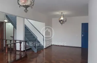 Apartamento de tipo cobertura 5 quartos com 240m² varanda e vaga!!!