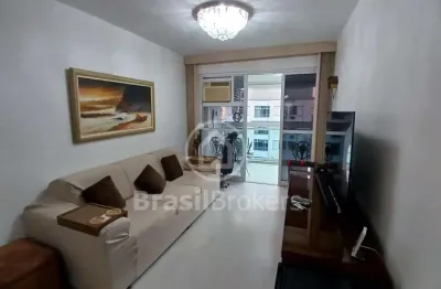 Apartamento com 1 vaga na escritura, portaria 24 horas, com 3 quartos, próximo ao metrô afonso pena e colégio ph