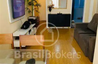 Apartamento de 2 quartos com 75 m², reformado a 10 minutos do shopping boulevard iguatemi