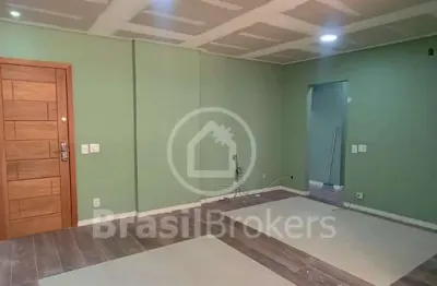 Apartamento 3 quartos, sendo 01 suíte com banheira 121mts na tijuca