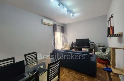 Apartamento 2 quartos com vaga na rua conselheiro zenha