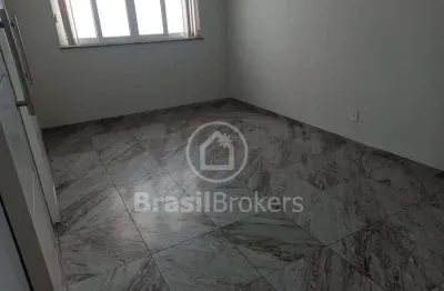 Apartamento em excelente localização próximo da praça saens pena com 3 quartos, suíte e vaga
