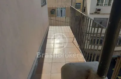 Apartamento em condomínio  fechado  na rua  nazario