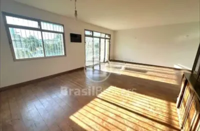 Apartamento de 4 quartos com 200 m² e 2 vagas de garagem a 5 minutos do metro estação saens pena