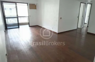 Apartamento de 3 quartos (1 suíte) com 117 m², varanda, 2 vagas a 9 minutos do metrô em condomínio com infra.