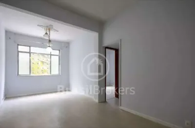 Apartamento à venda na maia de lacerda, próximo a rua aristides lobo. com 1 quarto