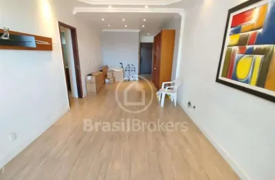 Apartamento com 3 quartos, suíte, 2 vagas, rua amaral