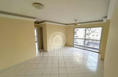 Apartamento de 3 quartos (1 suíte) com 94 m² em condomínio com infra.