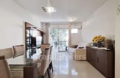 Apartamento à venda na Rua dos Artistas com 2 quartos e varanda