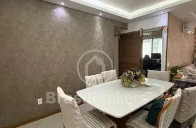 Apartameto alto padrão - 103 m² - reformado - 3 quartos -  2 vagas e varanda  na tijuca