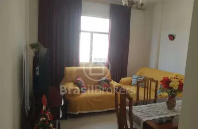 Dois quartos ,sala com dependências completa próximo ao campo de s. cristovão