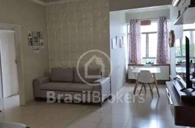 Apartamento de 3 quartos com 96m² com dependência perto do metrô!!!
