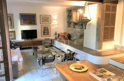 Casa à venda com 354,00m² e 4 quartos em lagoa, rio de janeiro - rj