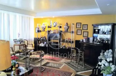 Apartamento à venda com 160m² e 3 quartos e 2 vagas em copacabana