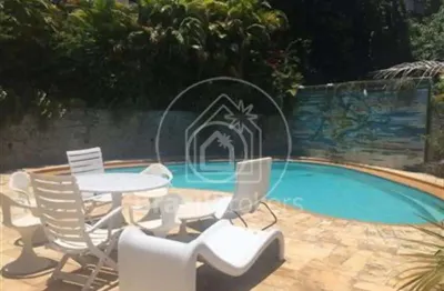 Casa à venda com 873,00m² e 8 quartos em jardim botânico, rio de janeiro - rj