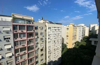 Apartamento 3 qts, 1 suíte com vaga na escritura e ao lado do metrô!!
