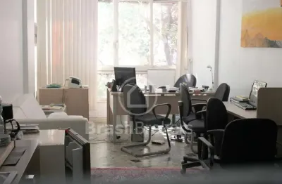 CONDOMINIO DO EDIFICIO MAGAZINE CHARLEROI - Imóvel Comercial