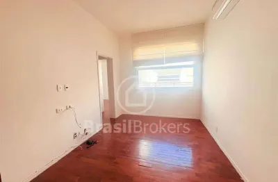 2 quartos e 1 vaga de garagem na escritura! rua décio vilares.