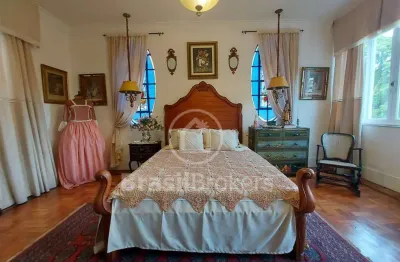 Mansão espetacular à venda com 585,00m² e 6 quartos em cosme velho, rio de janeiro - rj