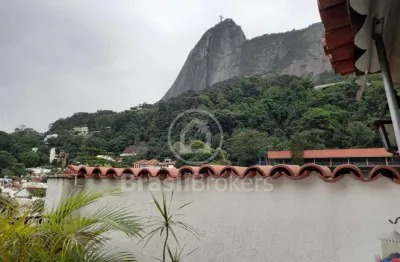 Cobertura duplex em localização maravilhosa com vista para o cristo