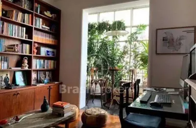 Apartamento à venda com 143,00m² e 3 quartos em copacabana, rio de janeiro - rj