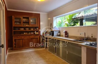 Casa com 6 quartos à venda na Rua dos Bambuzais, Nova Angra (Cunhambebe), Angra dos Reis