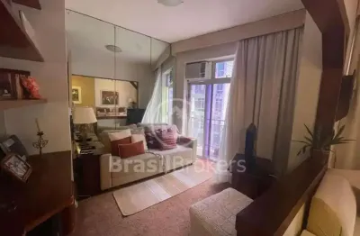 Excelente apartamento 04 quartos 130m² fente  copacabana-rio de janeiro