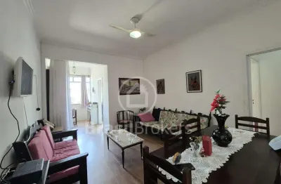 Apartamento com 2 quartos à venda em localização privilegiada no flamengo.