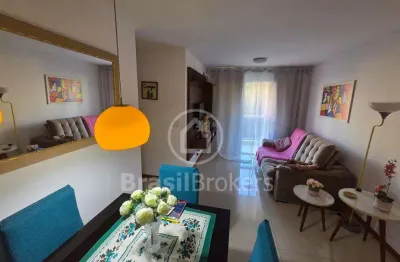 Excelente apartamento todo reformado 03 quartos em localização privilegiada.