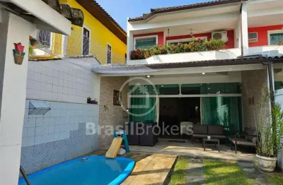 Casa sofisticada no condomínio nova barra 4 quartos (2 suítes)