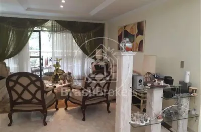 Apartamento à venda com 224,00m² e 4 quartos em freguesia (jacarepaguá), rio de janeiro - rj