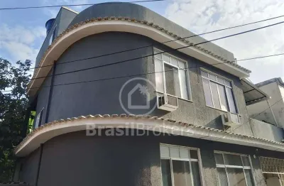 Surpreenda-se com esse imóvel irresistível próximo a comércio