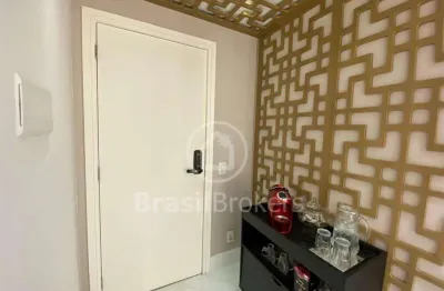 Sala comercial moderna na freguesia com 24m² e vaga de garagem