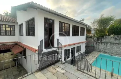 Casa à venda com 188,00m² e 4 quartos em taquara, rio de janeiro - rj