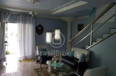 Grande oportunidade de casa de 4 quartos no condomínio verde ville