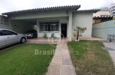 Casa à venda com 393,00m² e 3 quartos em freguesia (jacarepaguá), rio de janeiro - rj