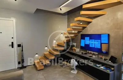 Cobertura duplex à venda com 93,00m² e 2 quartos em freguesia (jacarepaguá), rio de janeiro - rj