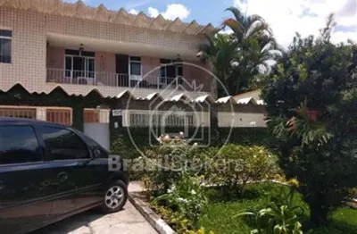 Casa à venda com 376,00m² e 5 quartos em taquara, rio de janeiro - rj