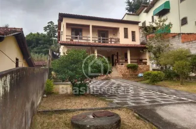 Casa à venda com 477,00m² e 3 quartos em jardim sulacap, rio de janeiro - rj
