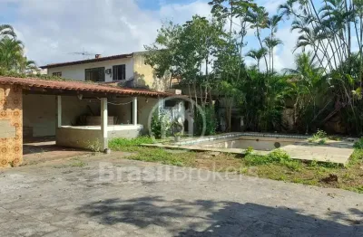 Casa à venda com 964,00m² e 6 quartos em freguesia (jacarepaguá), rio de janeiro - rj