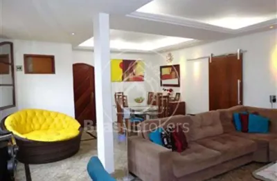 Casa à venda com 230,00m² e 4 quartos em freguesia (jacarepaguá), rio de janeiro - rj