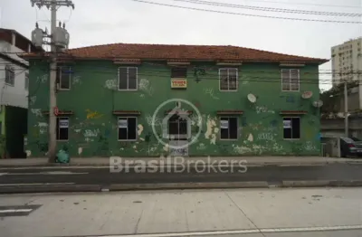 Casa à venda na Avenida Nelson Cardoso, Tanque, Rio de Janeiro