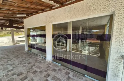 More com vista espetacular para a montanha em um apartamento completo na taquara!